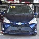 TOYOTA VITZ 2019 AZUL
